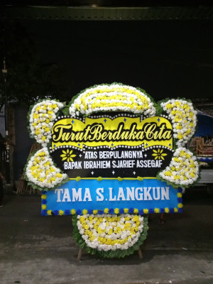 Papan Bunga Duka di Satimpo